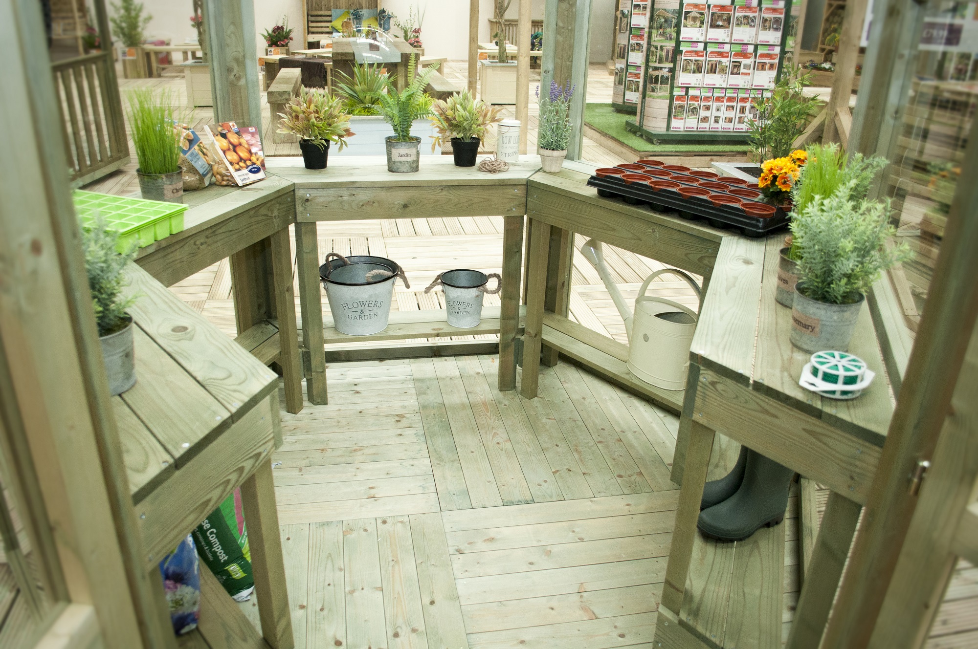Forest Garden creates new customer resource with opening of the UK’s largest garden timber trade showroom   