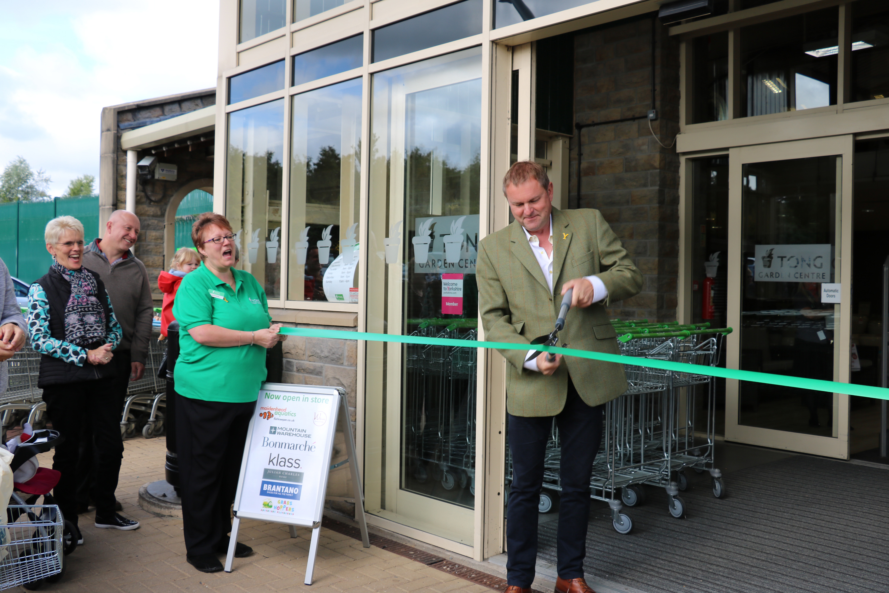 Sir Gary Verity reopens Tong Garden Centre